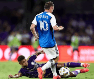 kenapa-tackle-sepak-bola-tidak-pelanggaran