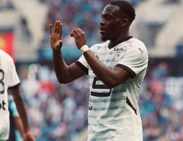 tottenham-siap-tampung-arnaud-kalimuendo