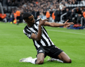 kapan-alexander-isak-akan-bisa-debut-di-liverpool