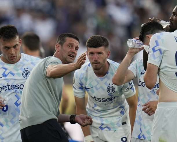 cristian-chivu-mengincar-rekor-massimiliano-allegri-di-juventus