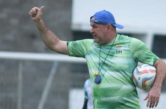 bojan-hodak-percaya-diri-persib-bandung-bisa-kalahkan-dewa